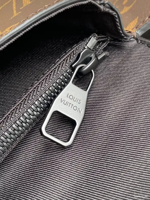 WIS S SLING LOCK BAG LOUIS VUITTON 0606